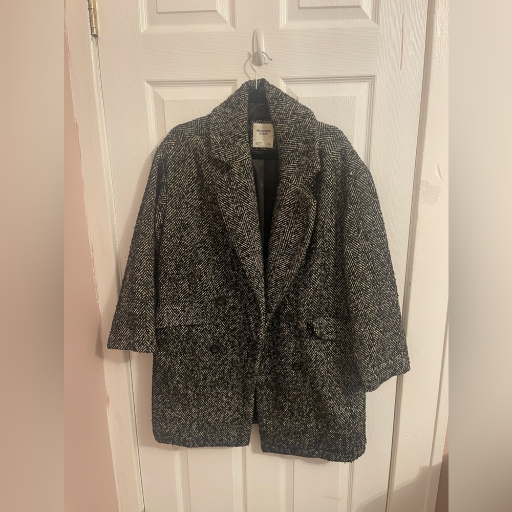 LIKE NEW - Abercrombie & Fitch Wool Blend Dad Coat